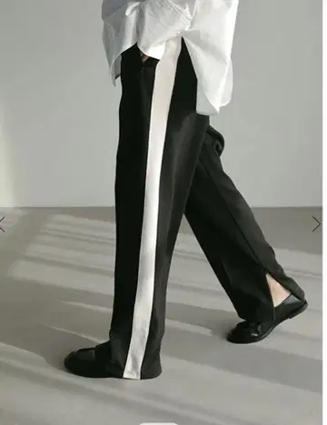 에트레토쿄 부클레 사이드 라인 팬츠