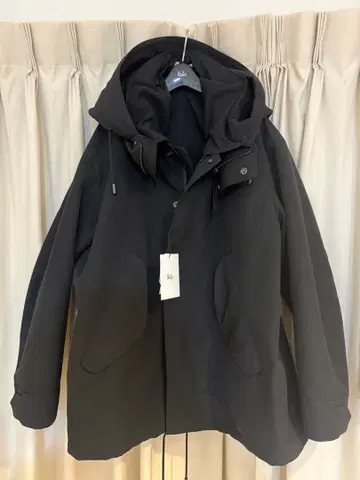 THE RERACS 블랙 모즈 코트