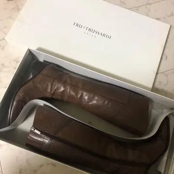 배송비 포함 TRUSSARDI 다크 브라운 롱 부츠 조키 부츠 23cm