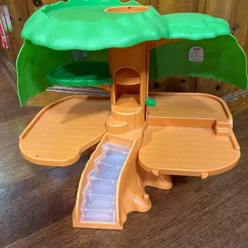 코에다짱 피아노 계단과 커다란 나무의 집