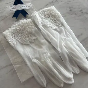[가격 인하 가능] WITH A WHITE 아르이즈웨딩 숏 글러브