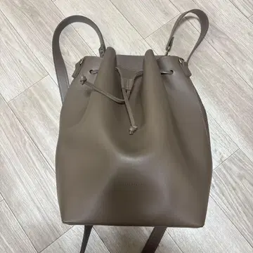 RANDEBOO 그레이쉬 베이지 복조리형 백팩