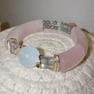 로즈쿼츠 하프 뱅글