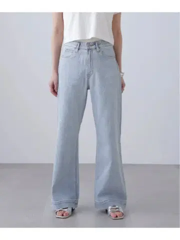 FREE'S MART 베이직 와이드 데님 팬츠 하이 블리치