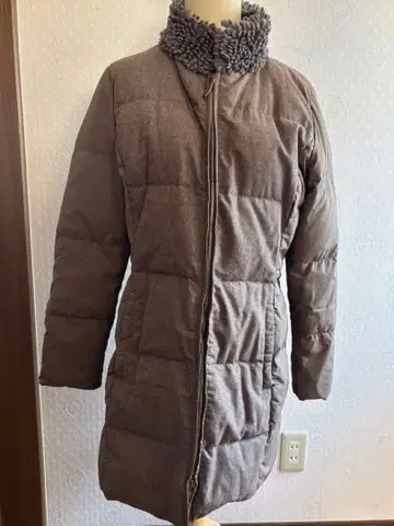 보아 카라 부착 브라운 다운 코트 FABIANA FILIPPI