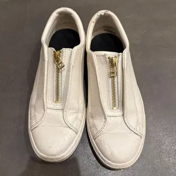 컨버스 올스타 화이트 가죽 스니커즈 24cm