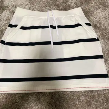 브리핑 스트라이프 스커트