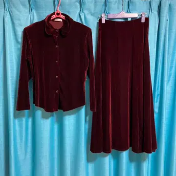 벨로아 셋업 롱 스커트 used