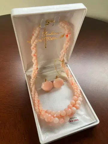 [레어템] 오키나와산 핑크 코랄 3연 목걸이 & 귀찌