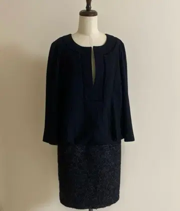 어도어 울 모헤어 도킹 원피스