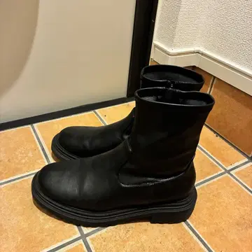 블랙 사이드 고어 부츠 통굽