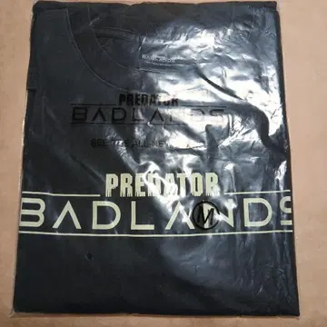 프레데터 배드랜드 T셔츠 M 사이즈
