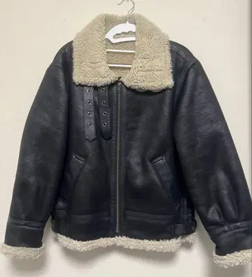 [ 새상품급 ] ungrid 무스탕 코트 S 사이즈 가격 인하