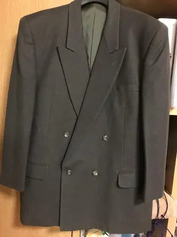 테일러스 벤치 다크 그레이 테일러드 자켓