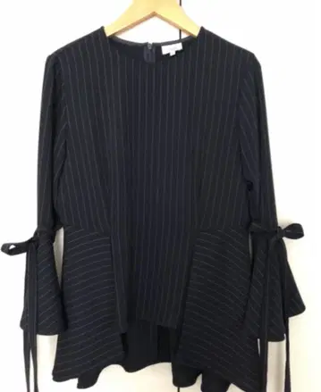 미사용 네이비 핀스트라이프 페플럼 블라우스 오피스 파티