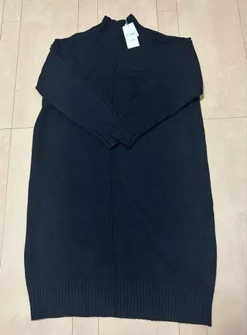 하트마켓 터틀넥 니트 원피스 블랙 F