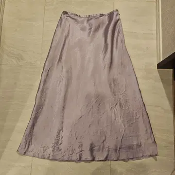 NOBLE 라벤더 플레어 스커트