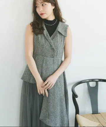 ECREL 트위드 베스트 플레어 원피스 그레이