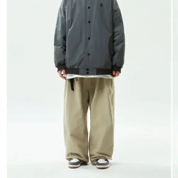 2XL] Special Guest V2 Wide Varsity Jacket on Bunjang Global Site.