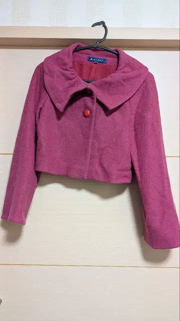 엠즈 그레이시 빨간색 숏코트