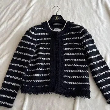 투모로우랜드 트위드 노카라 자켓