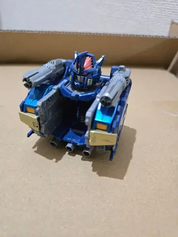 다이아클론 갑주합체 파워드 콘보이 배틀 콘보이 부품 A 컬러 통일판