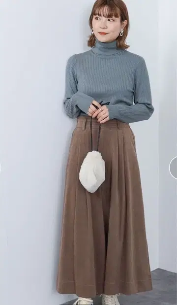 [ 새상품 ] 빔즈하트 스웨이드 느낌 와이드 팬츠