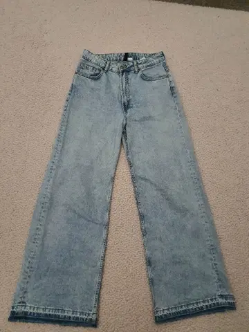 H&M 스트레이트 데님 라이트 블루 EUR 38
