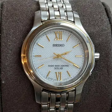 세이코 솔라 전파 손목시계 3B21-0AA0 작동 중 여성용