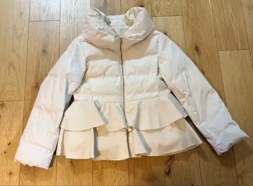 VERY 게재 스위트 페탈 에코 다운 자켓