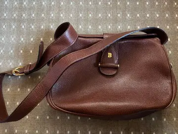 가격 인하 BALLY leather shoulder bag