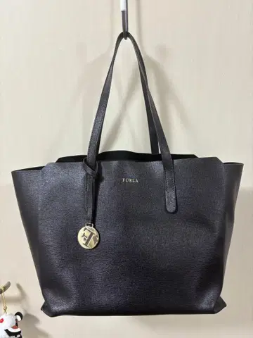 FURLA 블랙 토트백