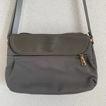 마리끌레르 비스 숄더백 그레이