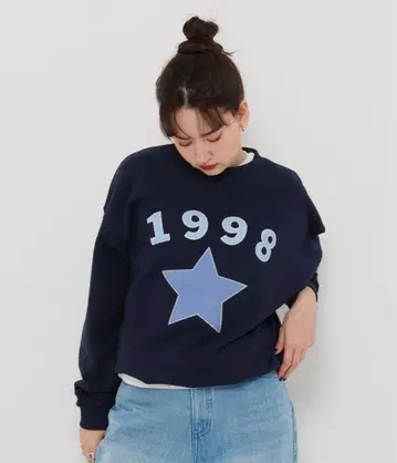 TINA: JOJUN 로고 맨투맨