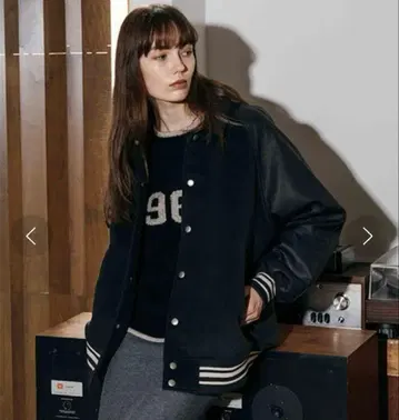 클레도나 스탠다드 루즈 바시티 자켓