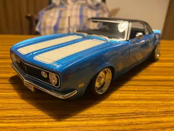 1967년식 카마로 미니카 1/18 커스텀 카마로