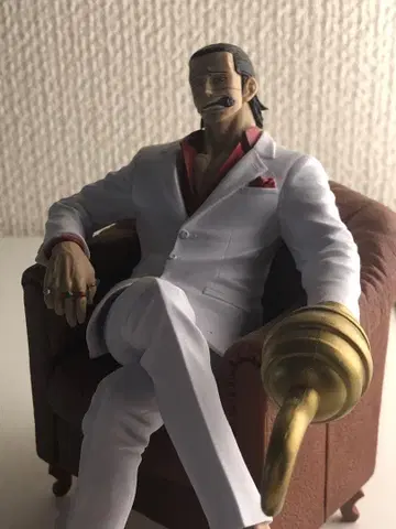 돈키호테 도플라밍고 피규어