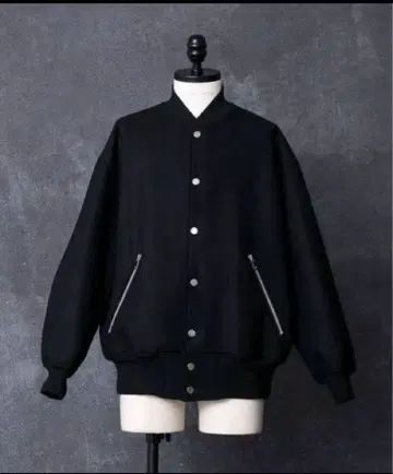 UNITED TOKYO 라이트 멜톤 본딩 바시티 자켓