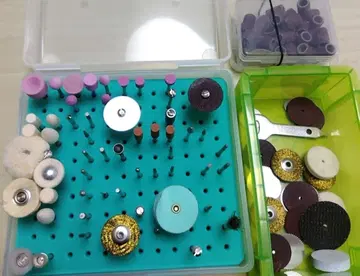 리우터용 비트 + 비트 수납용 케이스