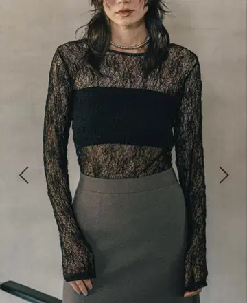 렙심 오피스 라인 레이스 크루 긴팔 풀오버 블랙