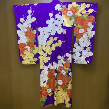 후리소데 국화 무늬 보라색