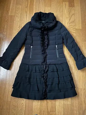 TO BE CHIC 블랙 다운 자켓