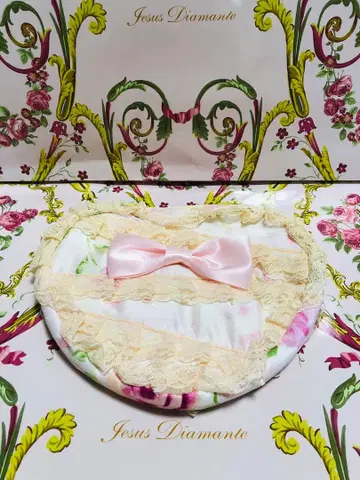 Jesus Diamante  흐릿한 장미 하트형 파우치