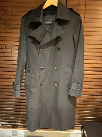 SHIPS 블랙 트렌치코트