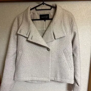INDIVI 라이트 그레이 버튼 자켓