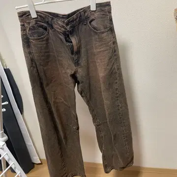 GU 브라운 와이드 레그 데님 팬츠