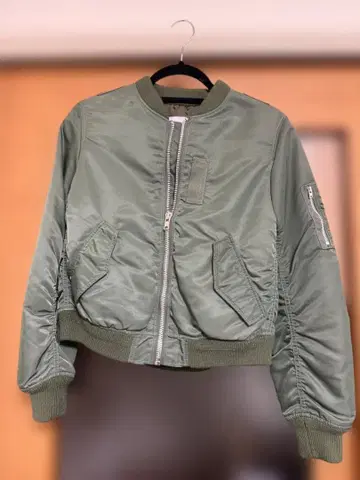 FRAY I.D 올리브 그린 MA-1 자켓