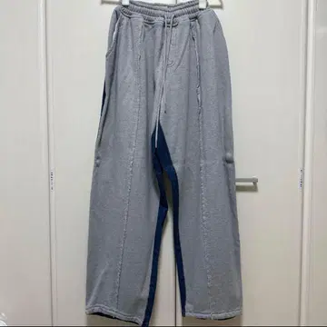 PURE 맨투맨 & 데님 팬츠