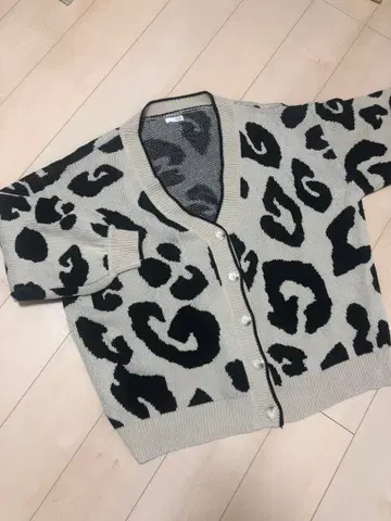 gyda 레오파드 가디건