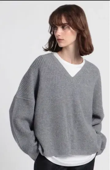 띠어리 Lana Cash OS Vneck PO 브이넥